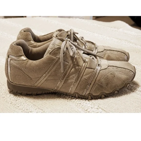 Women's Skeckers Beige Casual Shoes - Picture 7 of 14